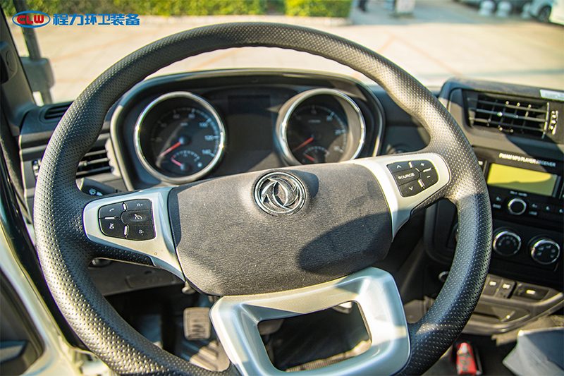 东风天锦洒水车（12.6方）