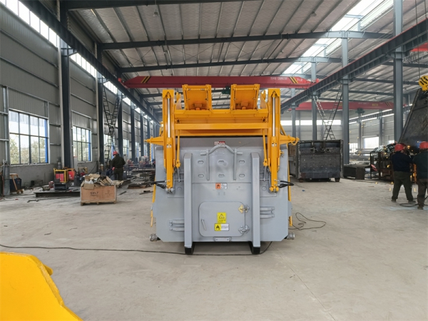 12方挂桶型移动式垃圾压缩站